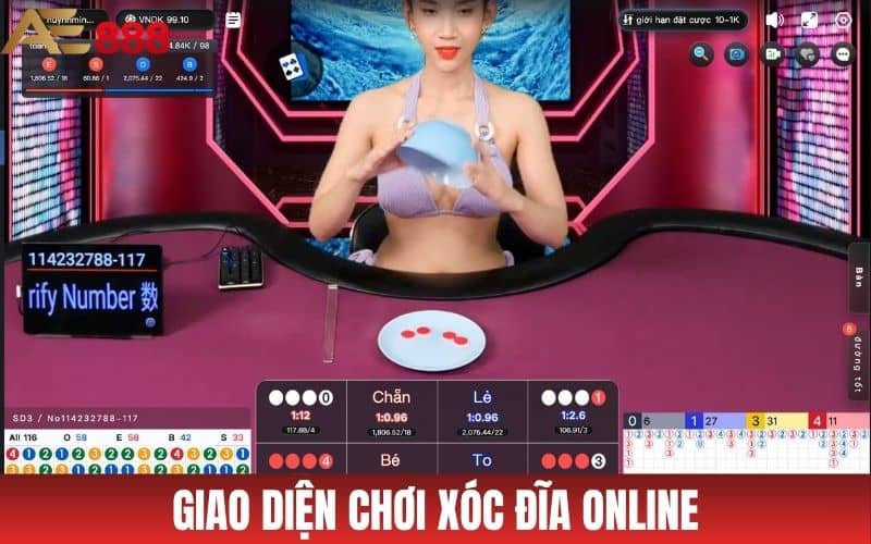 Giao diện chơi xóc đĩa online có đầy đủ các phím chức năng